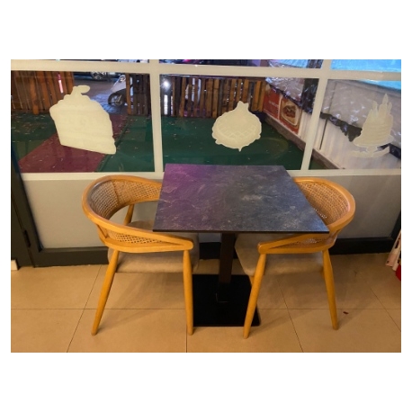 Kare Mermer Desenli Kafe Masa Takımı – 2 Adet Hasır Detaylı Sandalye Seti | Öztürk Mobilya