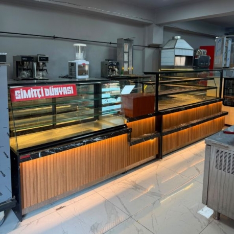Lüks Ahşap Lambiri Detaylı Komple Cafe & Pastane Teşhir Reyonu Seti – Matek Endüstriyel Mutfak
